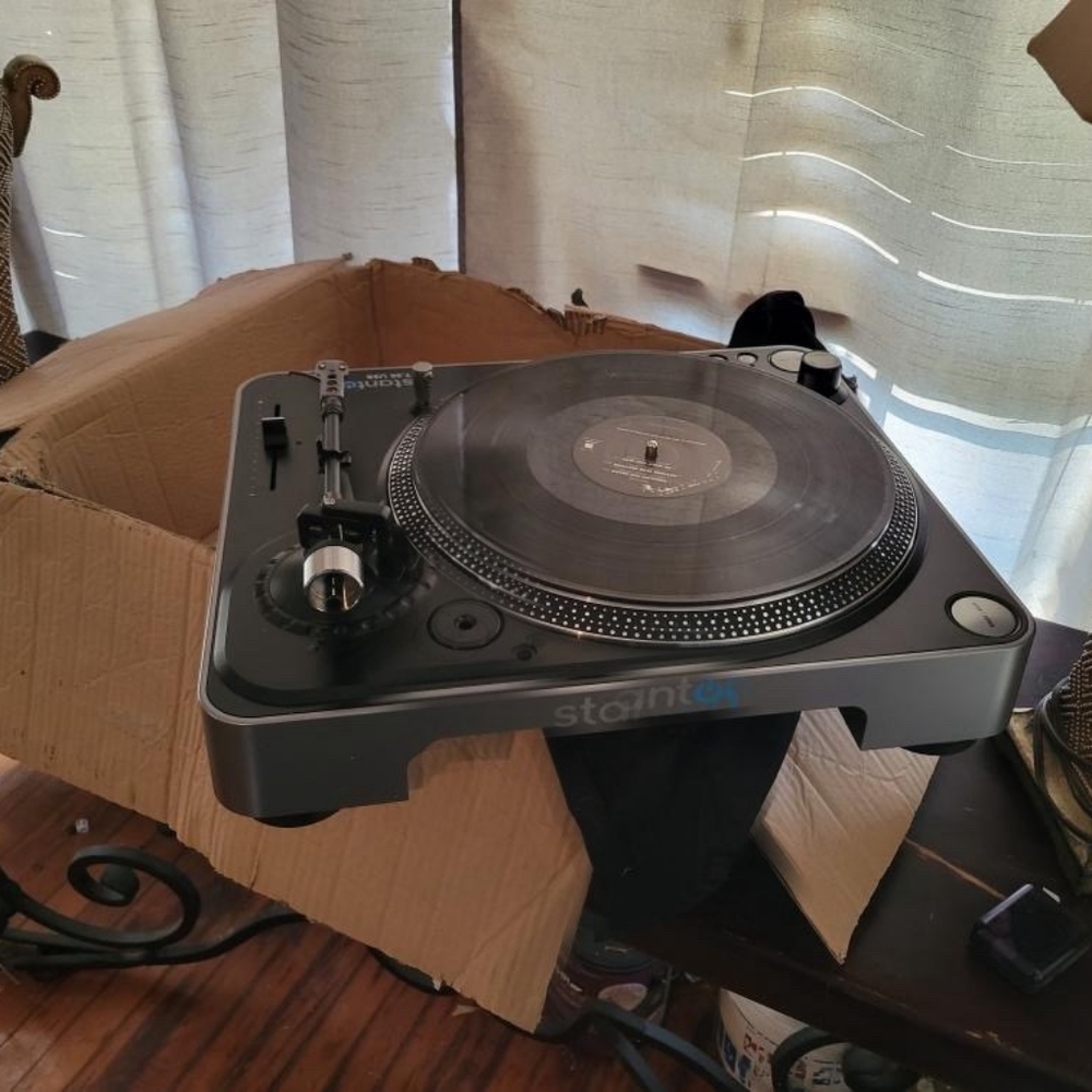 Stanton turntable - Picture 2 of 4